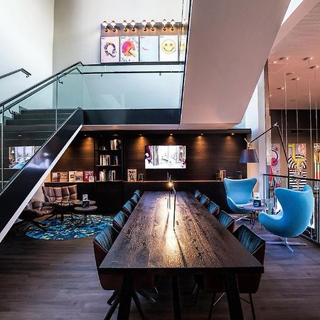 Motel One Wien Westbahnhof Екстериор снимка
