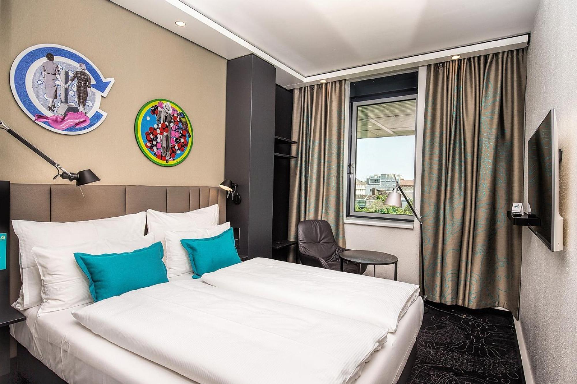 Motel One Wien Westbahnhof Екстериор снимка