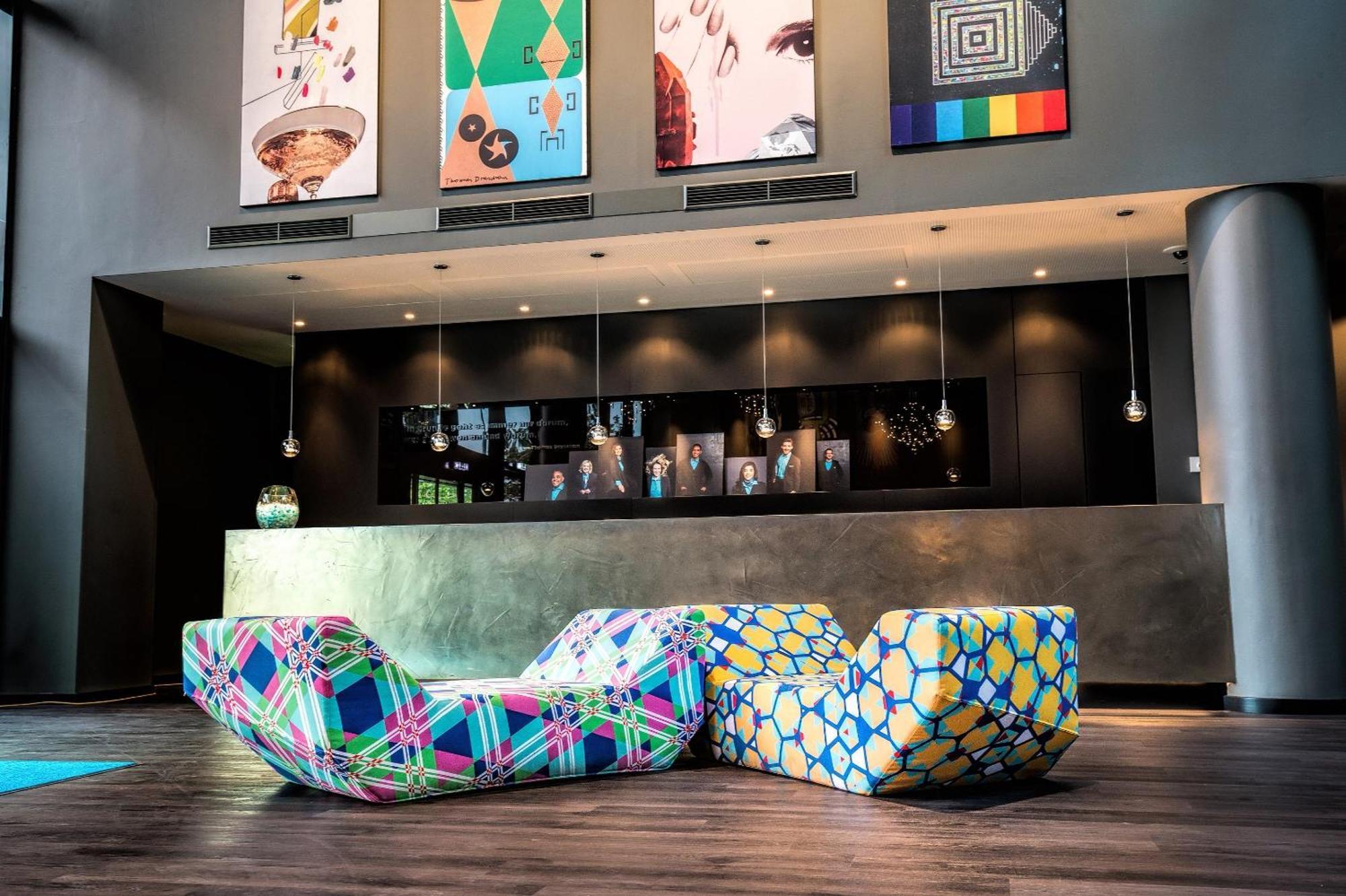 Motel One Wien Westbahnhof Екстериор снимка