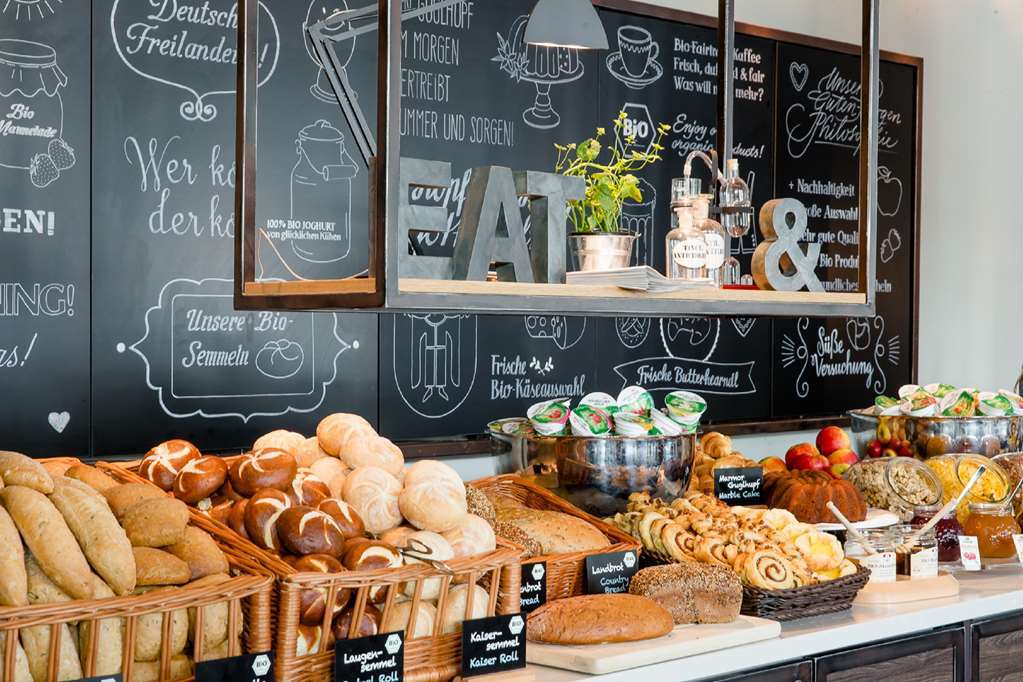 Motel One Wien Westbahnhof Ресторант снимка