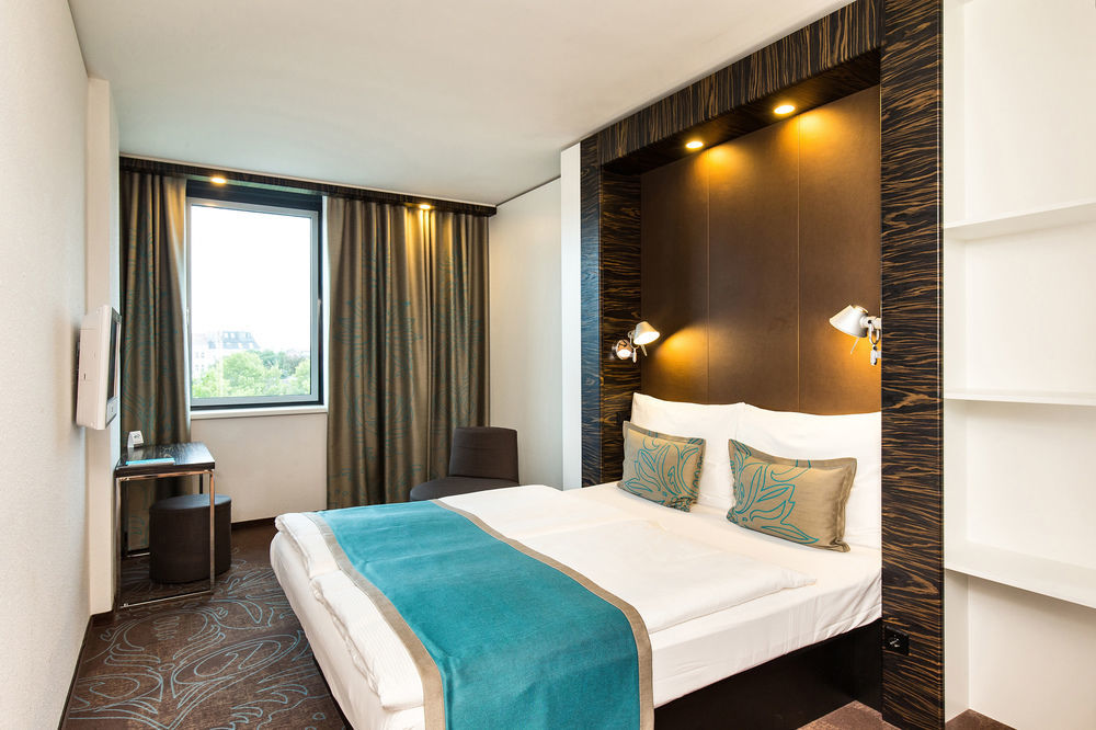 Motel One Wien Westbahnhof Екстериор снимка