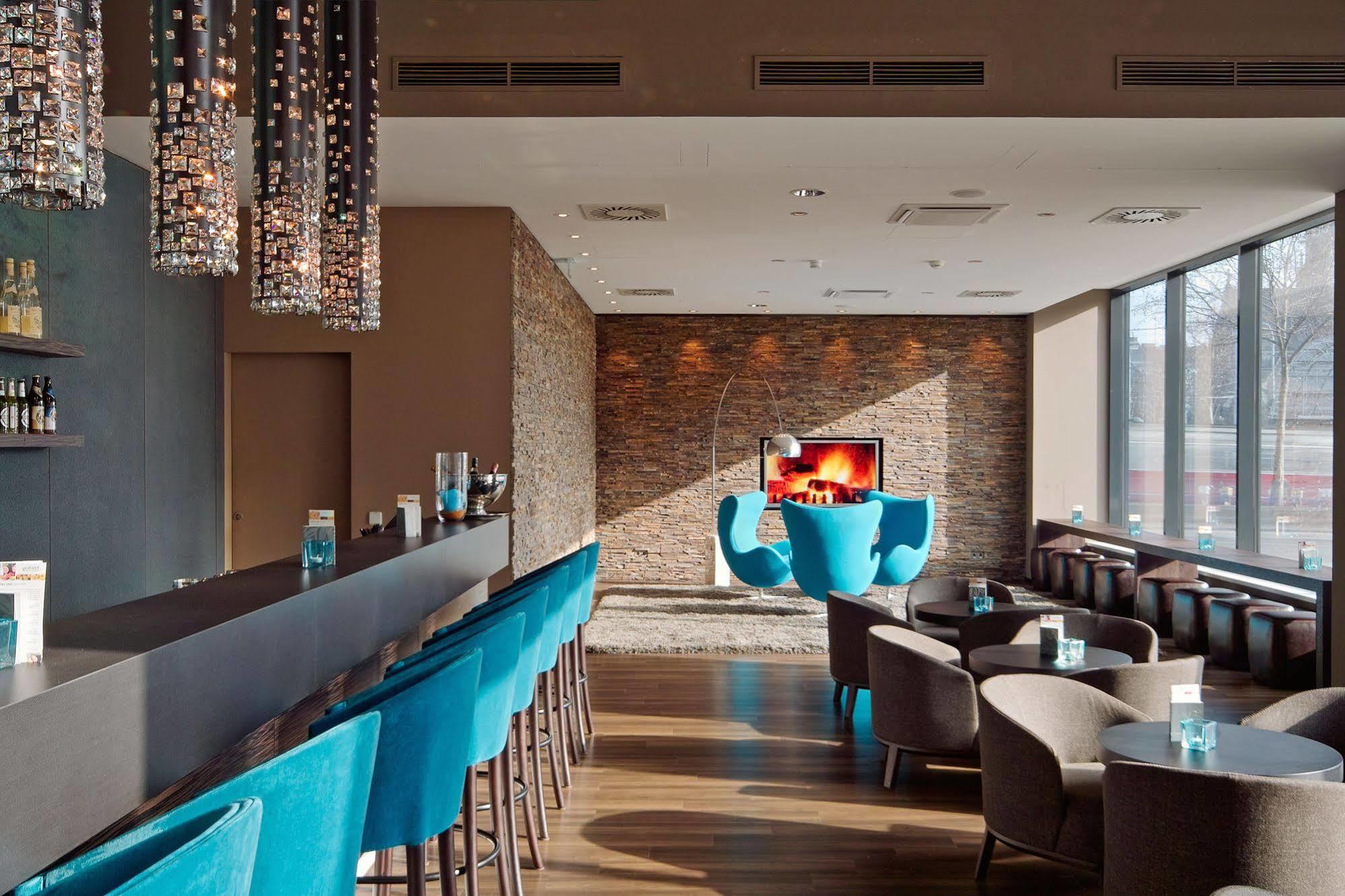 Motel One Wien Westbahnhof Екстериор снимка